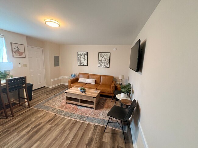 Photo - 1 Bed/ 1 Bath Apartment | DOWNTOWN LOCATION