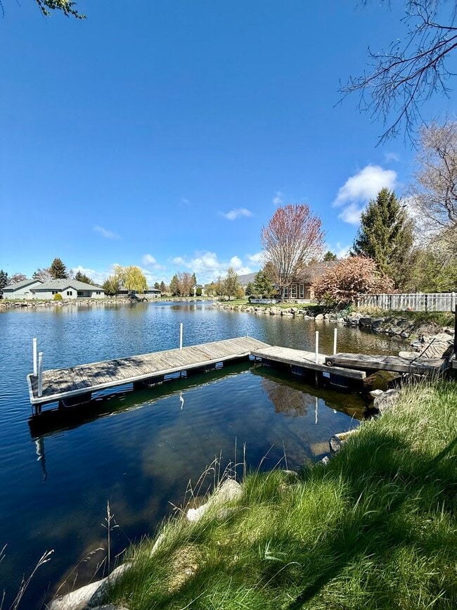 Photo - Hard to find 3 Bdrm, 2 Bath home in Harbor isles on the canal 2 miles to Sky Lakes Medical Ctr an...