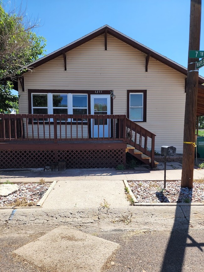 Building Photo - 1255 7th Ave