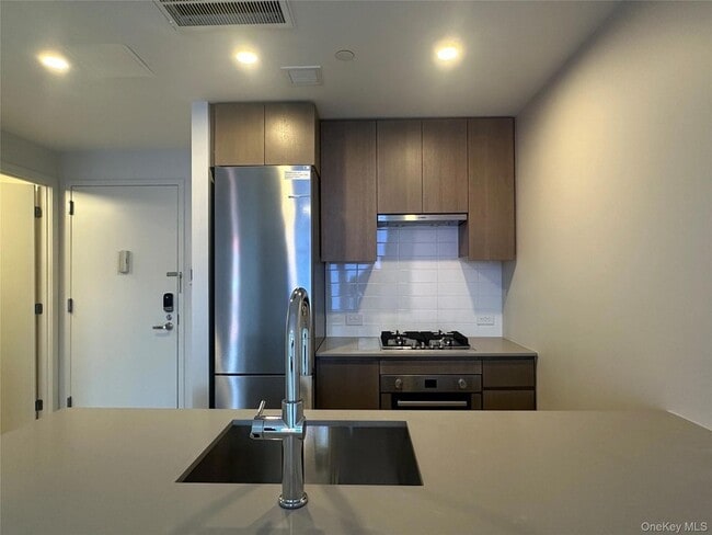 Photo - 131-02B 40th Rd Unit 7O