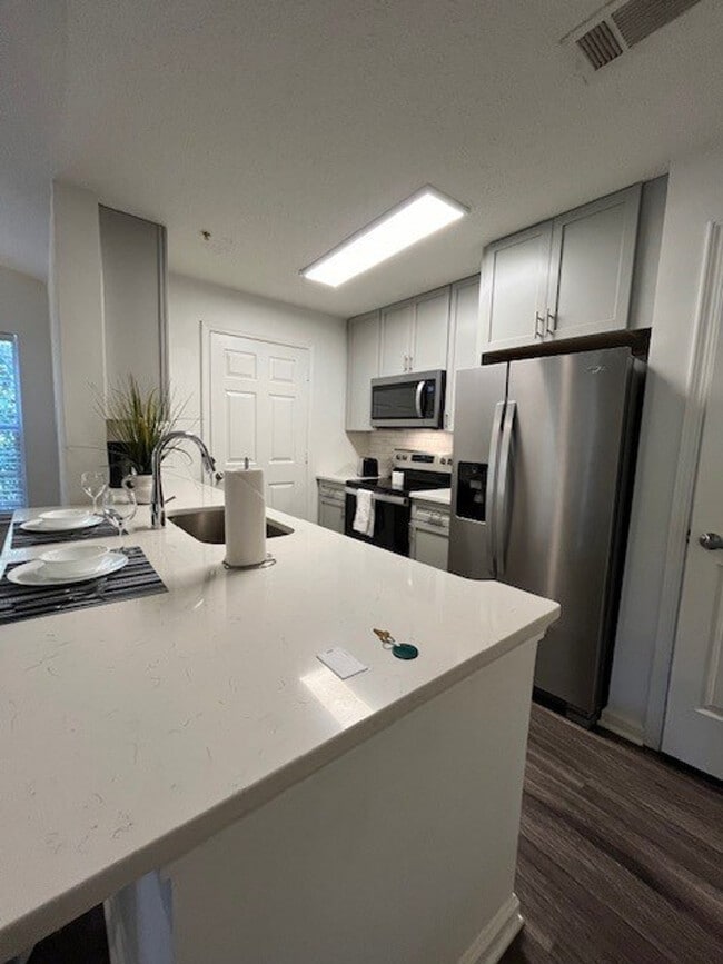 Photo - 2555 Old Milton Pkwy Unidad ID1324942P