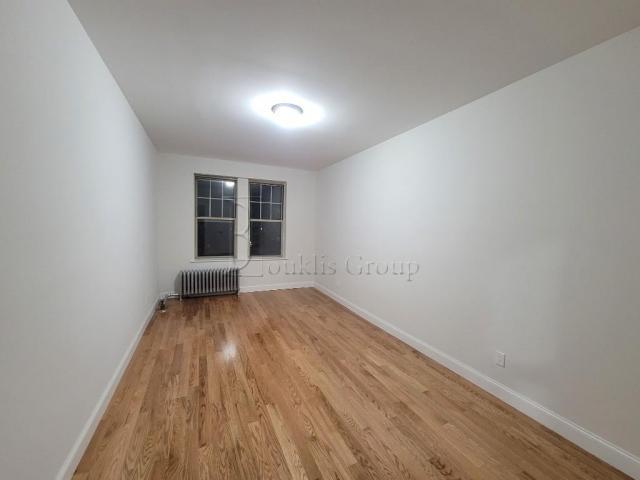 Photo - 1 bedroom in KEW GARDENS NY 11415 Condo Unit 3L