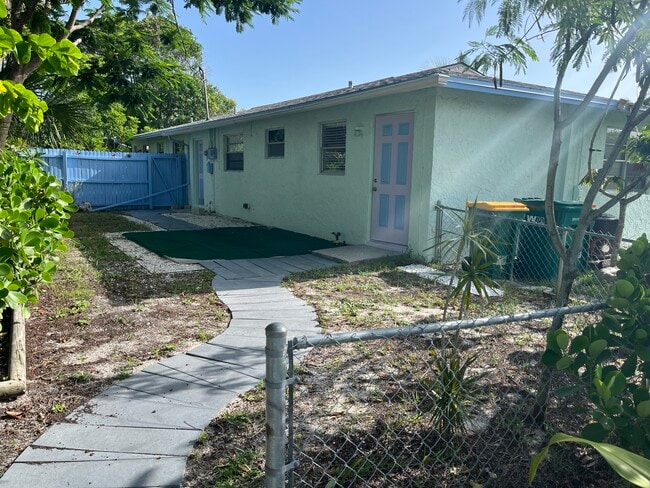 Building Photo - 2658 Mangrove St Unit Mangrove street