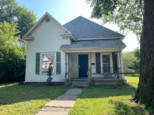 Photo - 23 Minnesota Ave House