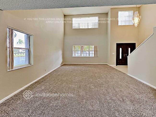 Photo - 10101 SW 9th Ln