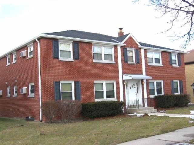 Primary Photo - 4914 W Forest Home Ave