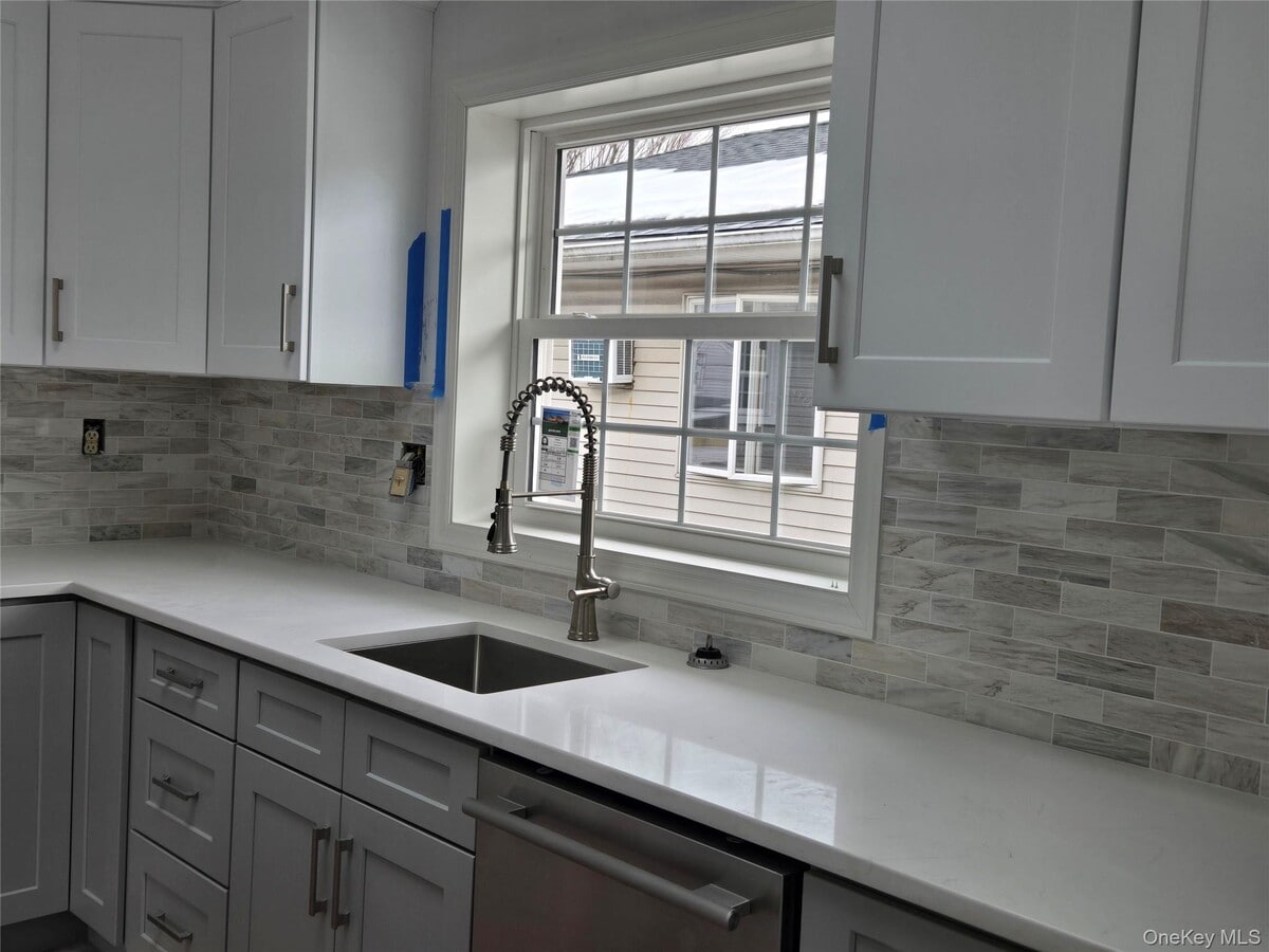 Photo - 451 E Pine St Unidad upper