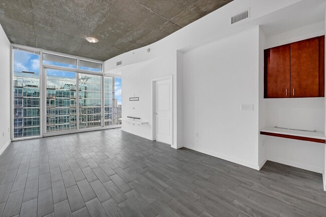 Building Photo - 5925 Almeda Rd Unit 12714