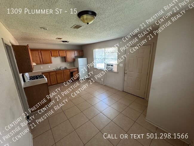 Photo - 1309 Plummer St Unit 15