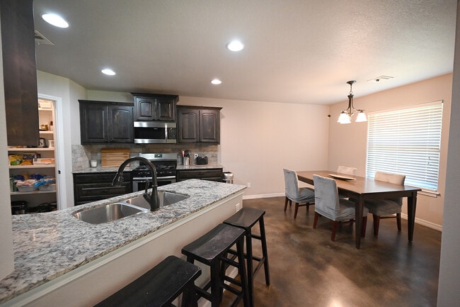 Photo - 204 N Boardwalk