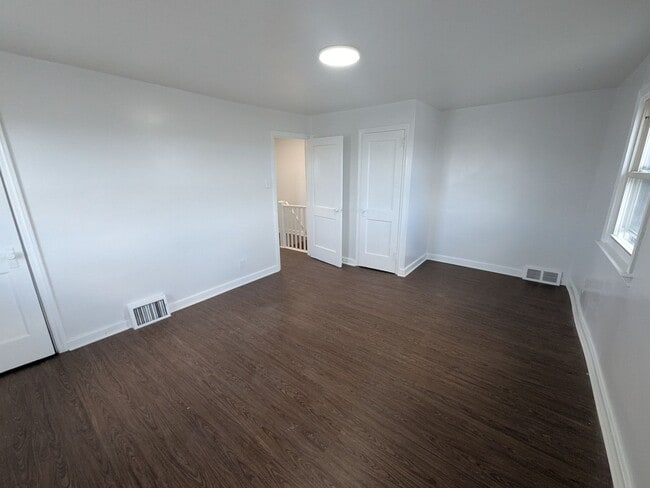 Photo - Stunning 3 Bedroom Home - Mayfair