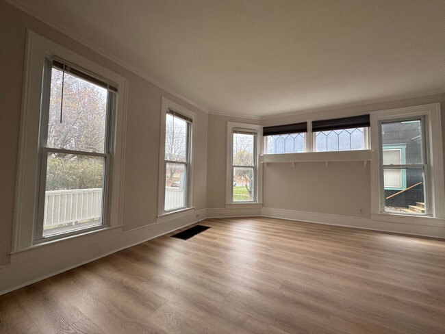 Photo - 604 Willis Ave Unidad 1