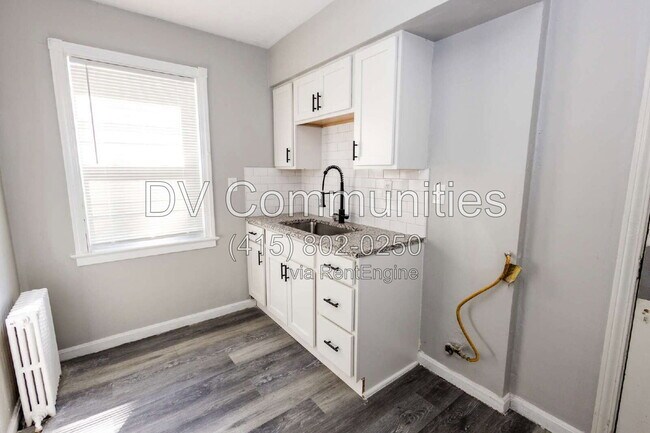 Photo - 2487 Noble Rd Unit B25