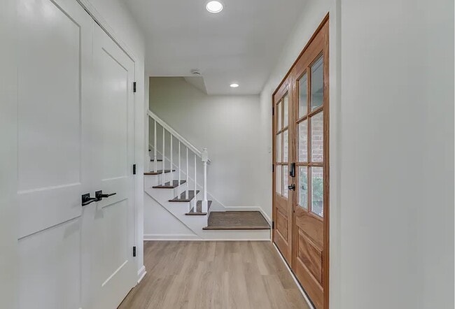 Entry Way - 11506 Rolling Springs Dr