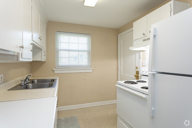 2 habitaciones, 1 baño - 1000 pies cuadrados - Cocina - Haymount Historic Apartments