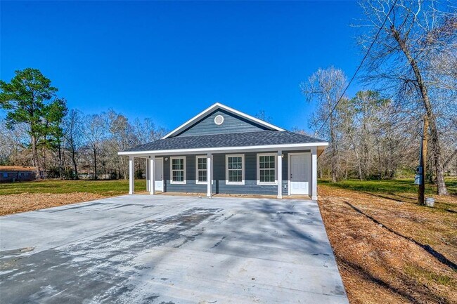 Photo - 912 W School St