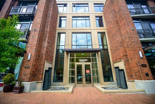 1Bd/1.5Ba Bellevue Condo - 1Bd/1.5Ba Bellevue Condo Unit 503