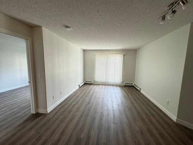 Photo - Lake Ridge 99 and 143 Apartments