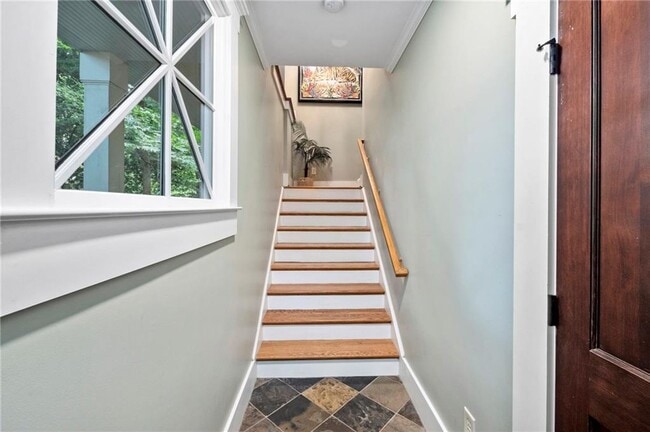 Photo - 1065 Washita Ave NE