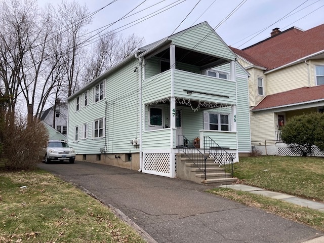 Photo - 47 Quaker Ln S Unit 2