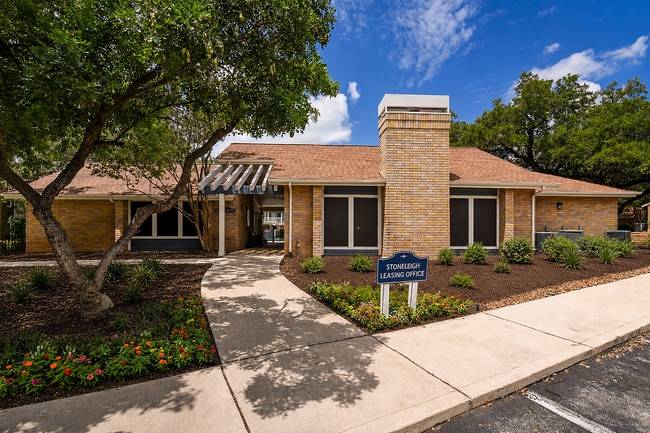 Photo - Stoneleigh Apartments