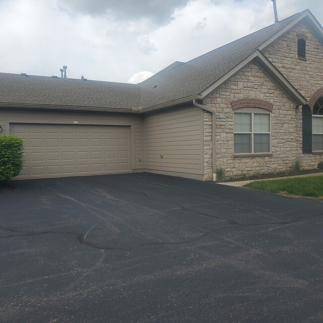 Photo - 9244 Elizabeth Ln Townhome