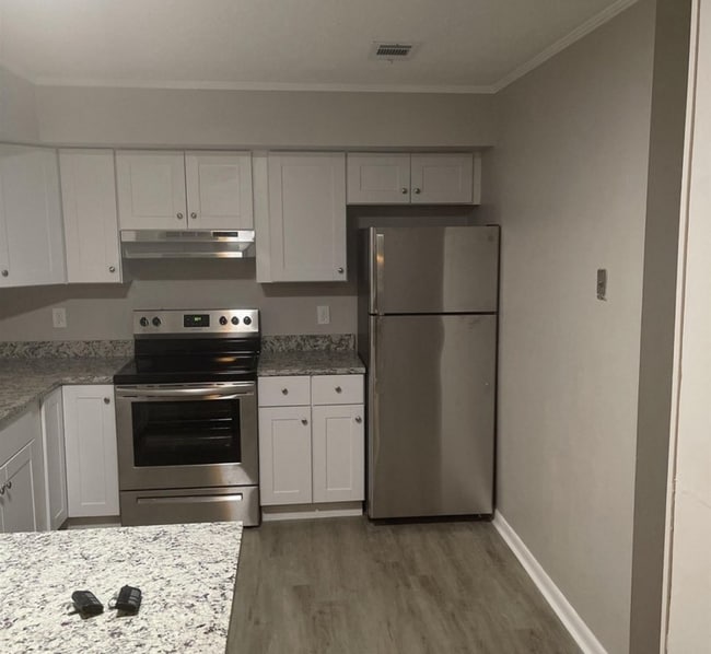 Building Photo - 7626 Claybrook Rd