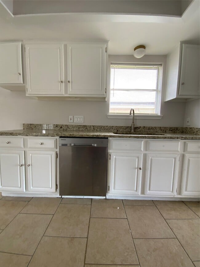 Photo - 14814 S Silver Green Dr