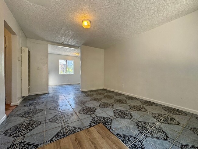 Building Photo - 2230 Wall St Unit 2230-1