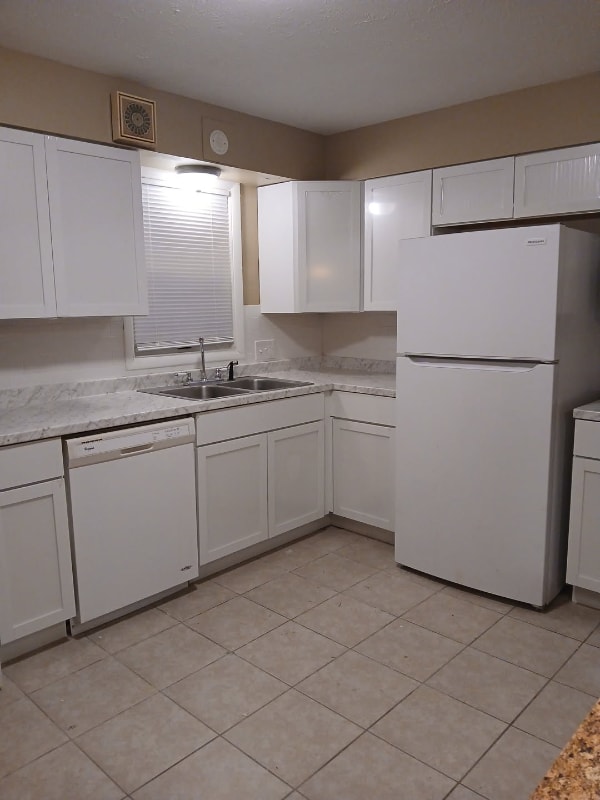 Photo - 6016 Pratt St