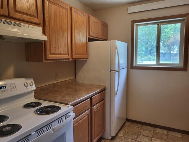 Photo - 1318 Black Oak Ave Unit #107