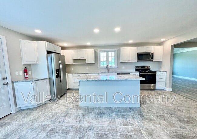 Photo - 110 East St