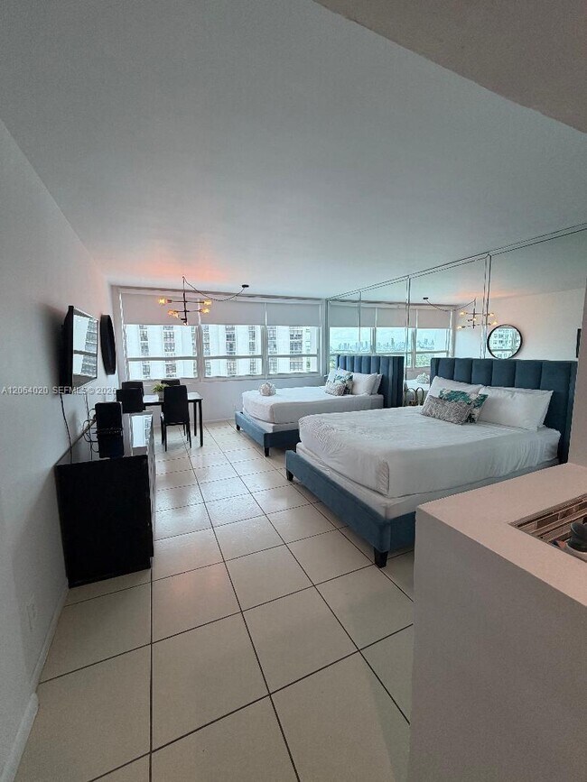 Photo - 5445 Collins Ave Unit 1109