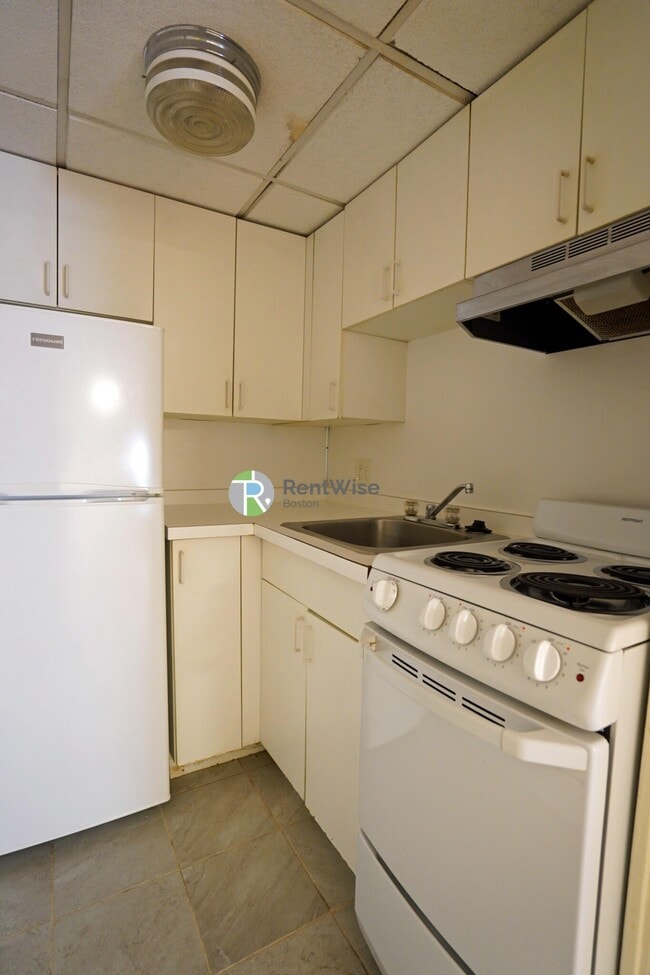 Photo - 62 Boylston St Unit M03