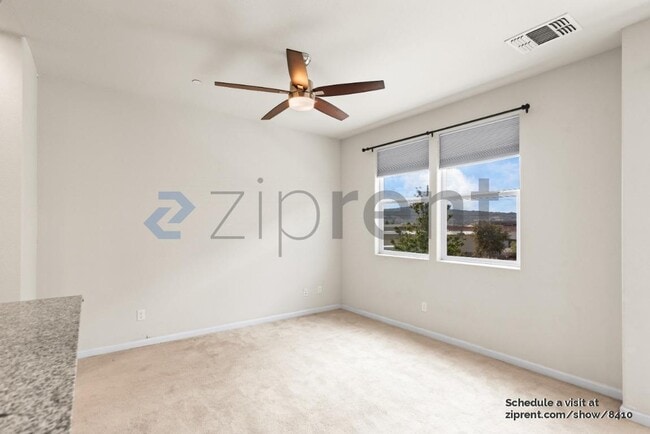 Photo - 5572 Campbell Ln