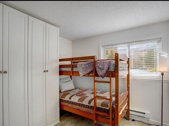 Photo - 1061 W Beaver Creek Blvd
