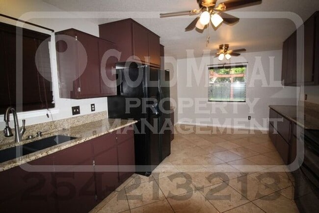 Photo - 2405 Westwood Dr