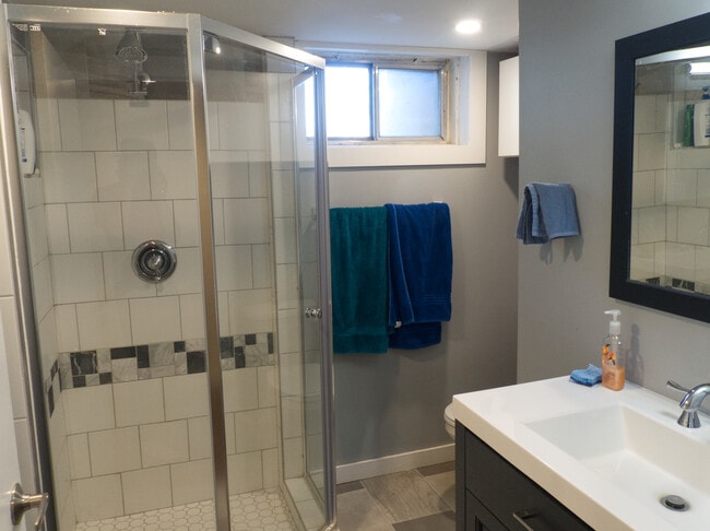 Photo - 1729 N Alder Street Unit NW Bedroom