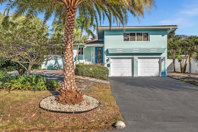 Building Photo - 3450 NE 19th Ave