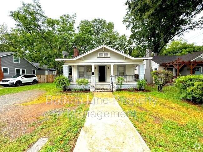 Building Photo - 2225 Celia Ave Rental