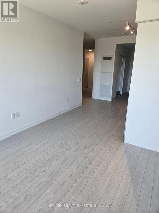 Photo - 4010 Eglinton Ave W Unit 422