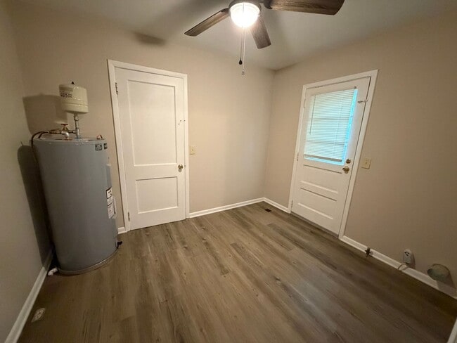 Photo - 2 Bedroom, 1 Bath Home in East Rome!