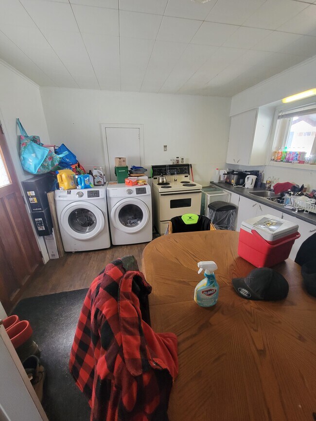 Photo - On the edge of downtown New Glasgow Unit 2