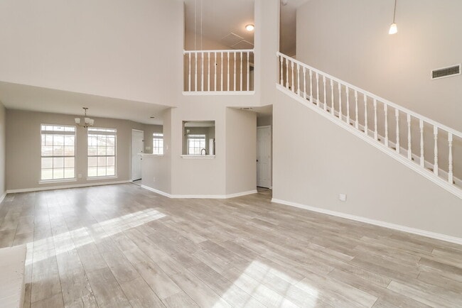 Photo - 10328 Gray Oak Ln