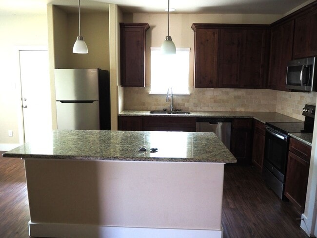 Photo - 4903 Villas Dr