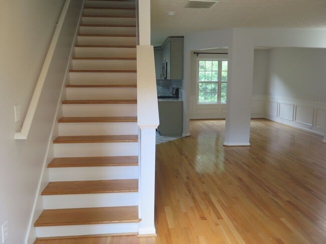 Photo - 3579 Patti Pkwy