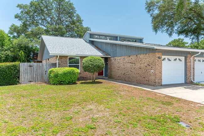 Photo - 96 Catamaran Ln Townhome