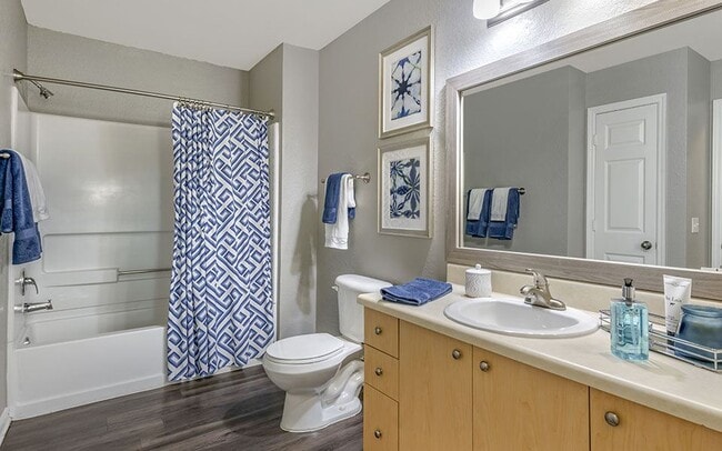 Photo - Landings at Lake Gray