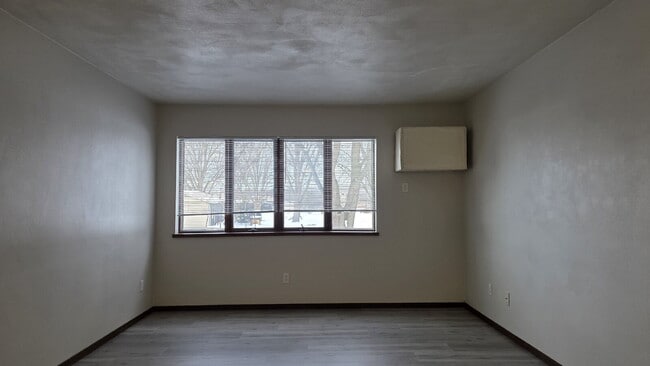 Photo - Charming 1 bedroom Apartment in Shicoton WI Unidad 04