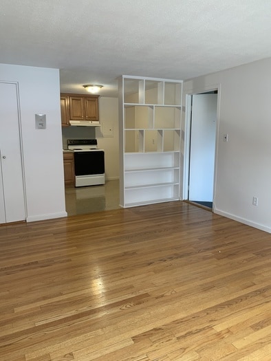 Photo - 8 Lake St Unit 7